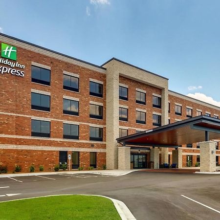Holiday Inn Express - Wilmington - Porters Neck By Ihg Екстериор снимка