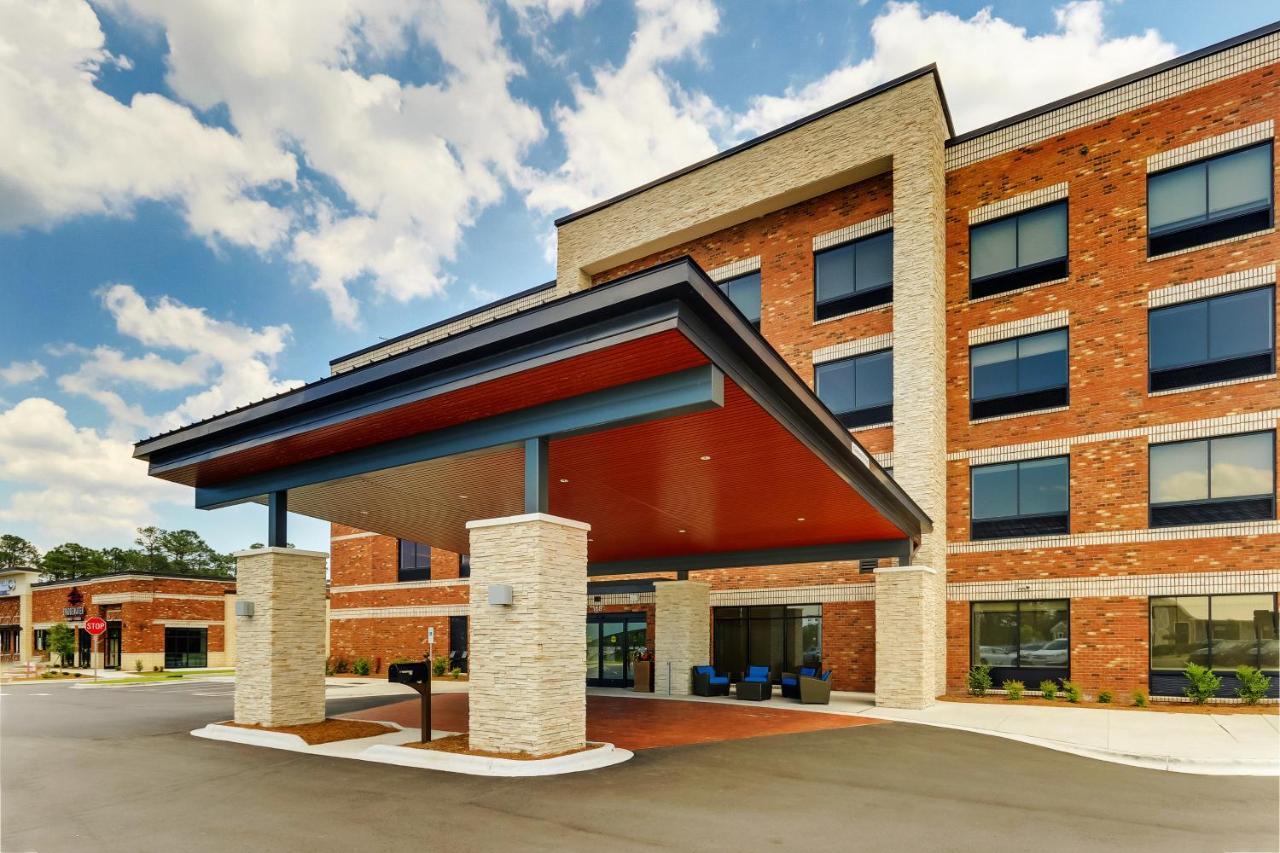 Holiday Inn Express - Wilmington - Porters Neck By Ihg Екстериор снимка