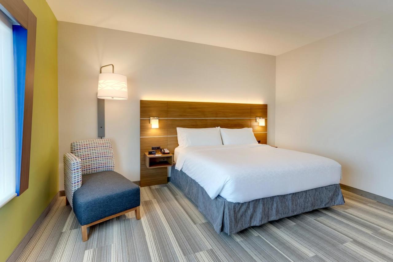 Holiday Inn Express - Wilmington - Porters Neck By Ihg Екстериор снимка