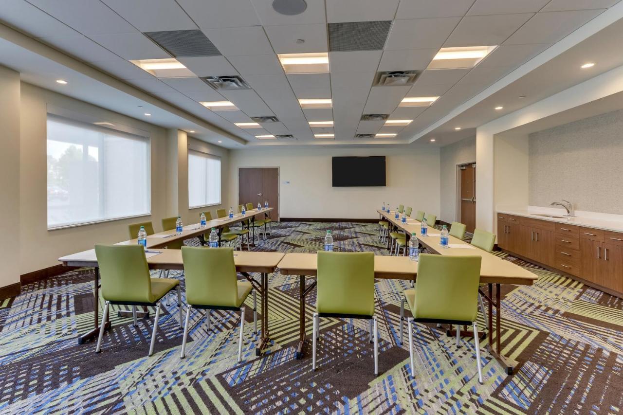 Holiday Inn Express - Wilmington - Porters Neck By Ihg Екстериор снимка