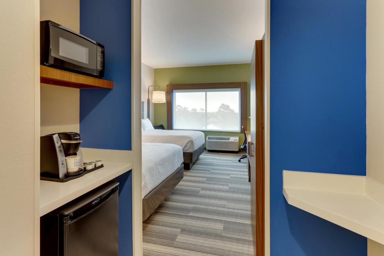 Holiday Inn Express - Wilmington - Porters Neck By Ihg Екстериор снимка