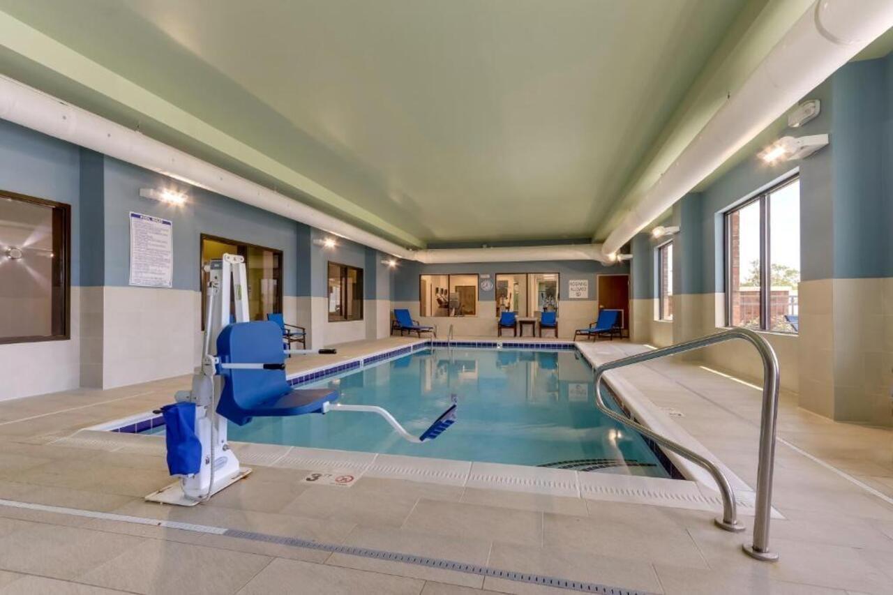 Holiday Inn Express - Wilmington - Porters Neck By Ihg Екстериор снимка